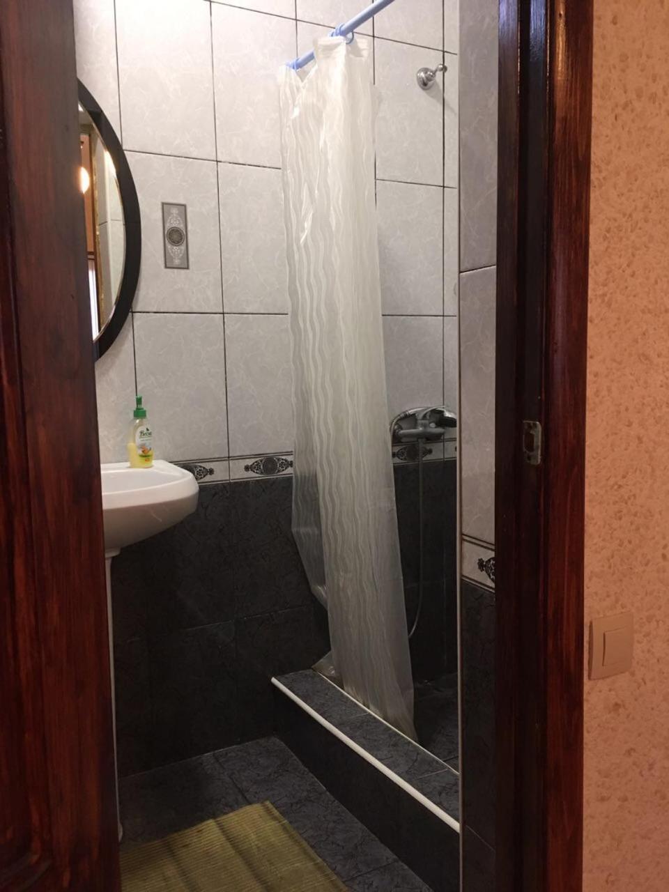 Esnat Guest House Титова 25А Suchumi Zewnętrze zdjęcie