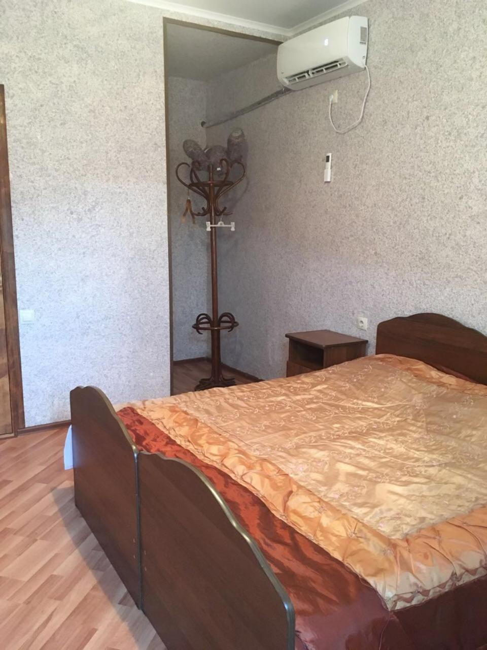 Esnat Guest House Титова 25А Suchumi Zewnętrze zdjęcie